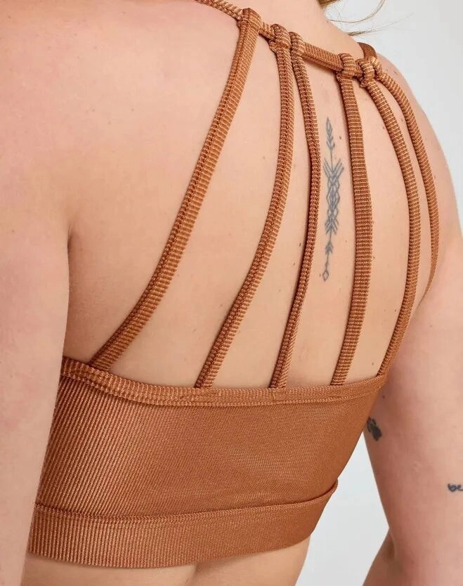 Strappy Back Design for Yoga Wear - 04 