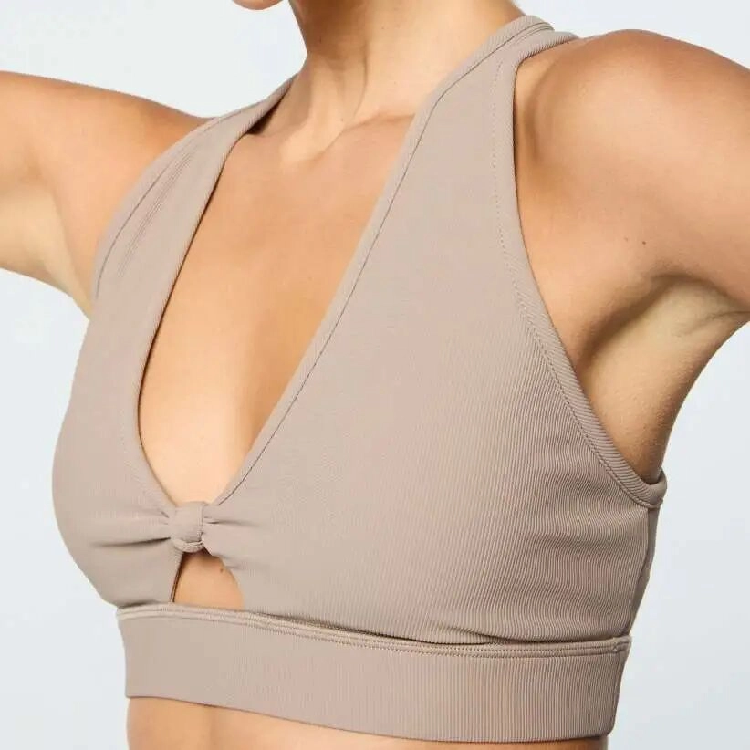 Versatile Ruching Design for Yoga Wear - 05