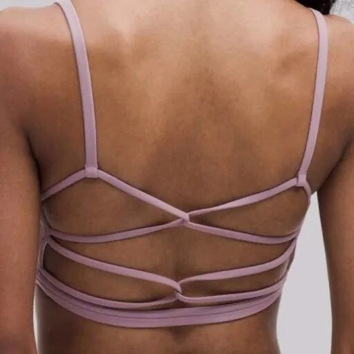 Yoga Apparel Detailing & Craftsmanship - 01