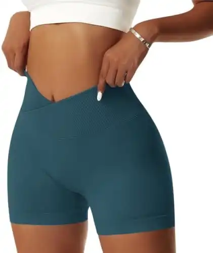 high waisted gym shorts seamless activewear summer workout outfit flattering fit