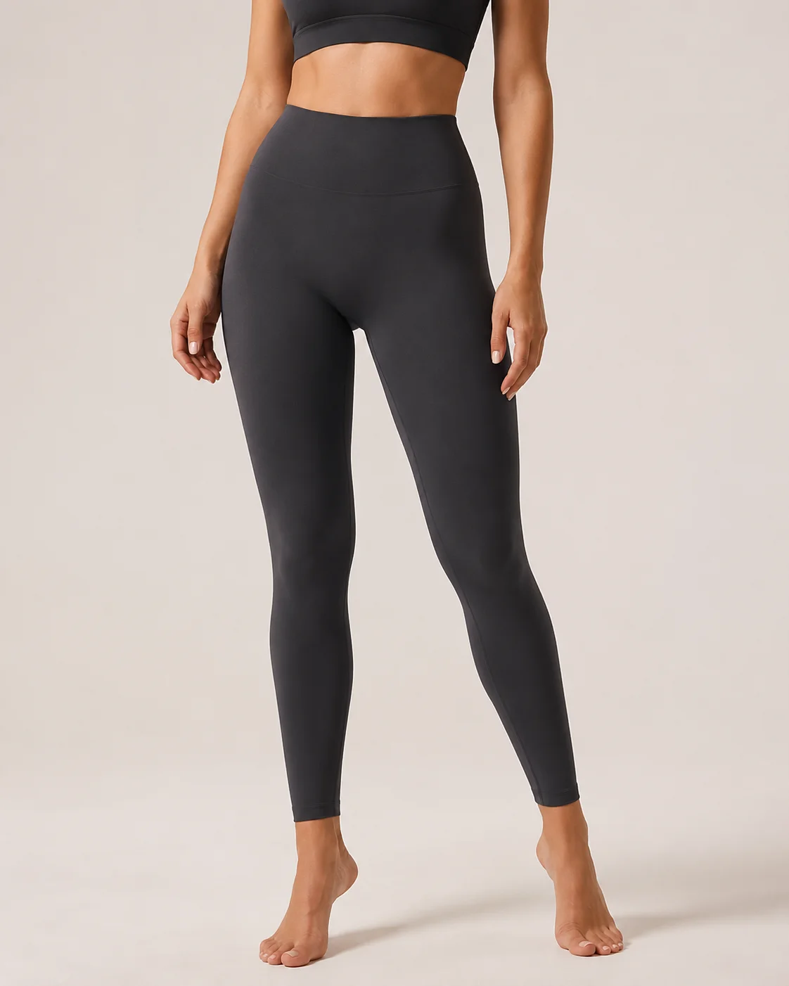 Custom seamless leggings with engineered contour zones