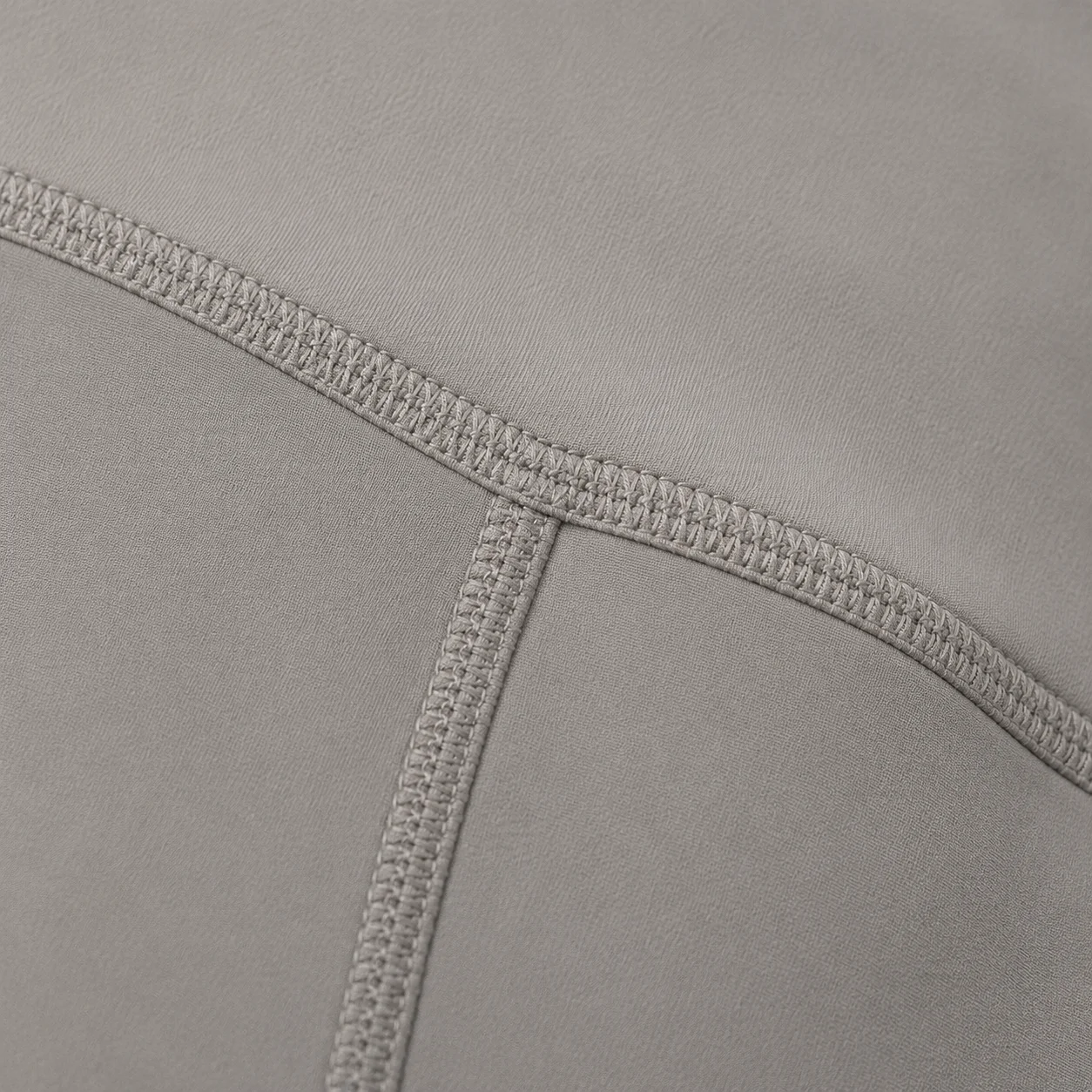 Flatlock stitching for custom yoga shorts